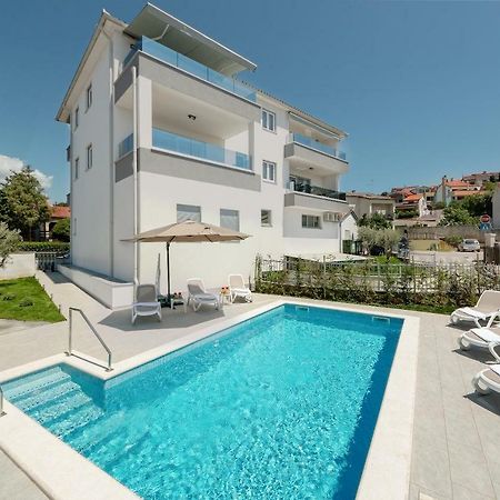 Viras Luxury Holiday Pula Ngoại thất bức ảnh