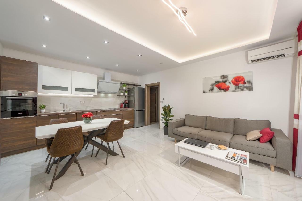 Viras Luxury Holiday Pula Ngoại thất bức ảnh